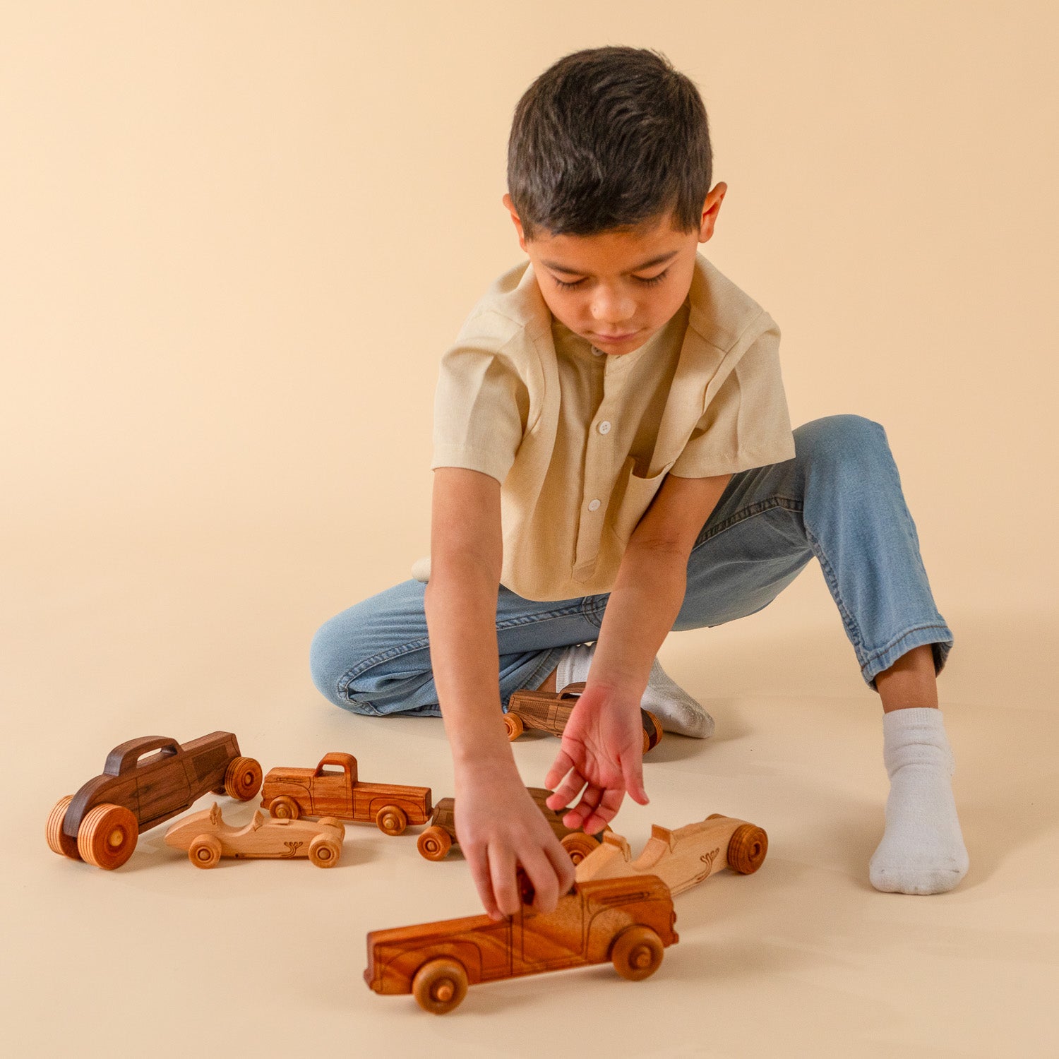 Montessori Educational Blue Wooden Pickup Truck for Toddlers 1–3 | Eco-Friendly Maple Wood Toy | Made in the USA 🇺🇸